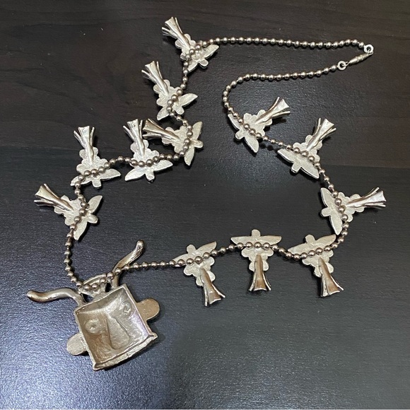 Vintage Kachina Mask Faux Turquoise Southwestern Style Squash Blossom Necklace - Picture 7 of 13